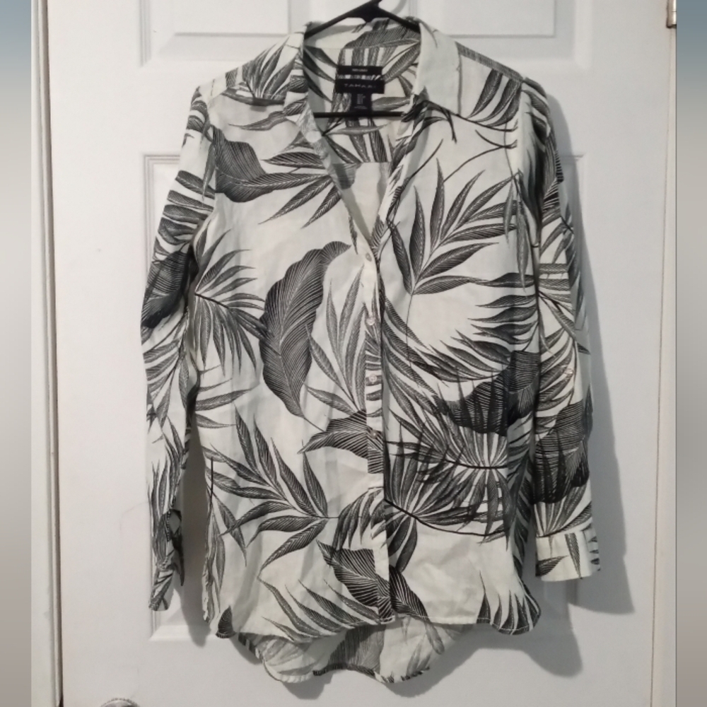 Tahari Women's Black and White Leaf Print Linen Blouse